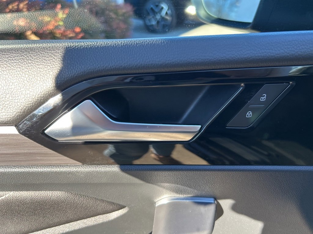 Used 2024 Volkswagen Jetta SEL image 17