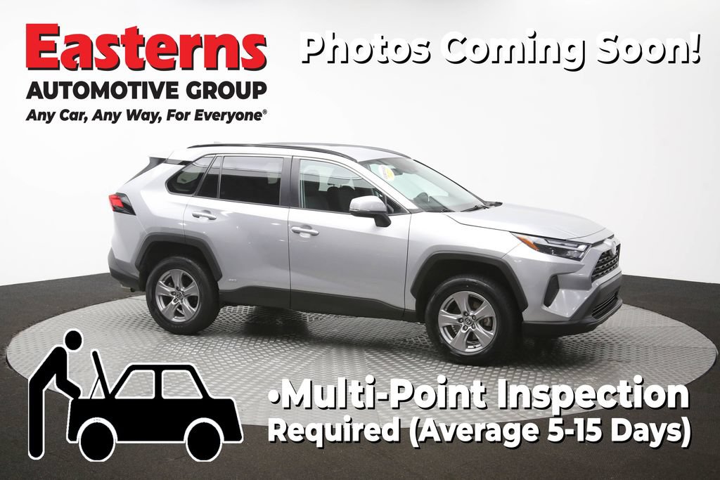 Used 2024 Toyota RAV4 XLE AWD/4WD image 45
