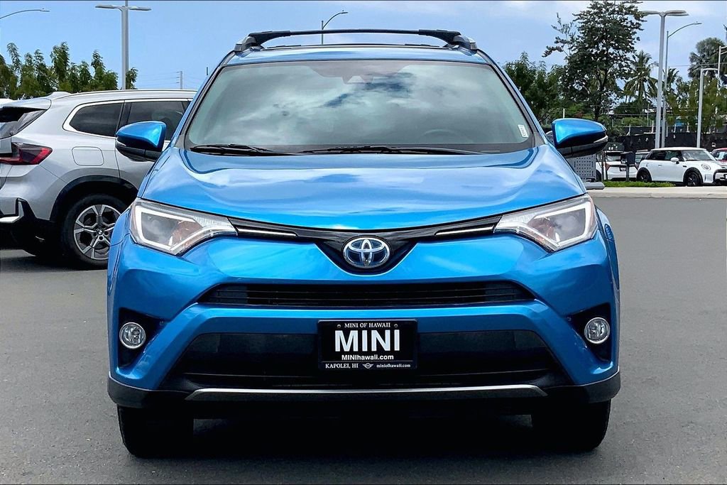 Used 2017 Toyota RAV4 XLE w/ Carpet Mat Package AWD/4WD image 3