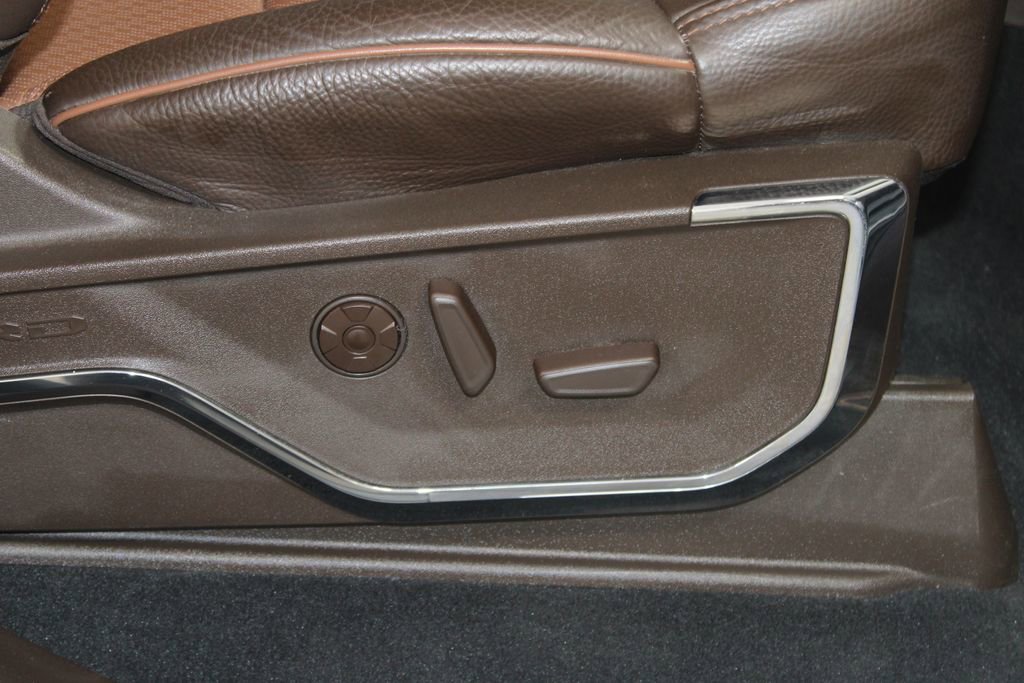 Used 2024 Ford F250 King Ranch w/ Chrome Package image 30