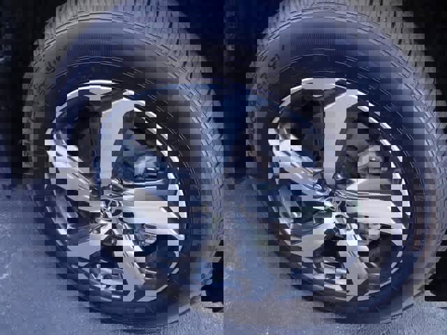 Used 2024 Toyota RAV4 SE w/ Weather & Moonroof Package image 12