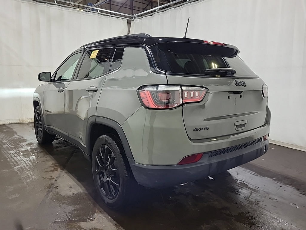 Used 2023 Jeep Compass Latitude AWD/4WD image 4