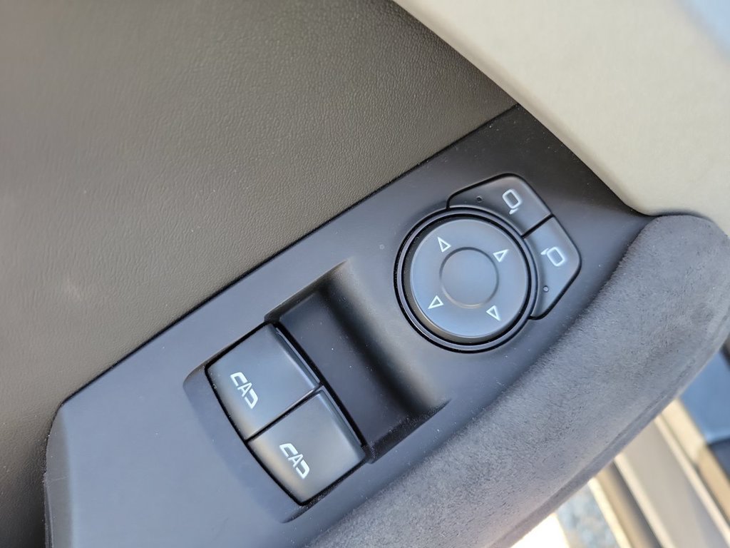 Certified 2022 Chevrolet Camaro LT RWD image 24