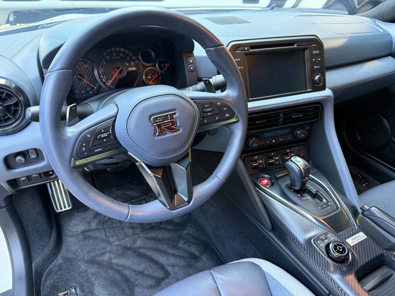 Used 2020 Nissan GT-R Premium image 17