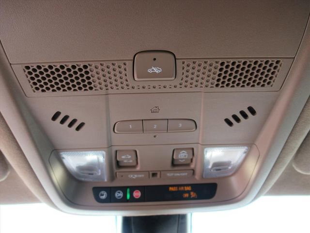 Certified 2025 Cadillac XT6 Sport w/ Platinum Package image 30