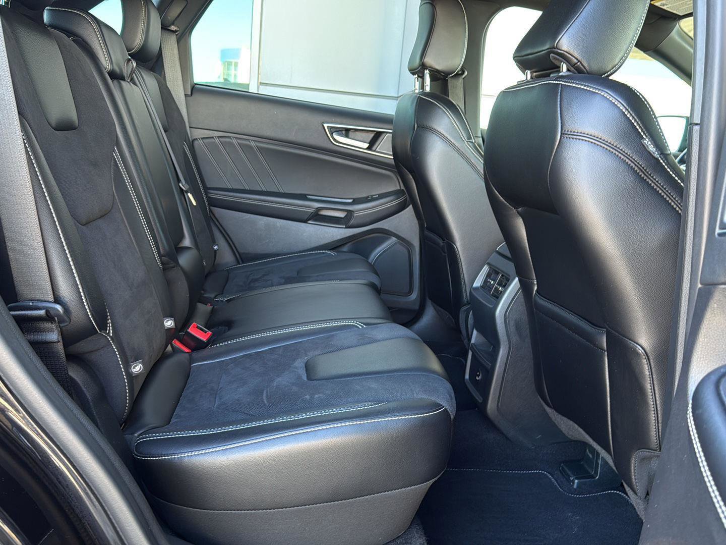 Used 2022 Ford Edge ST AWD/4WD image 42