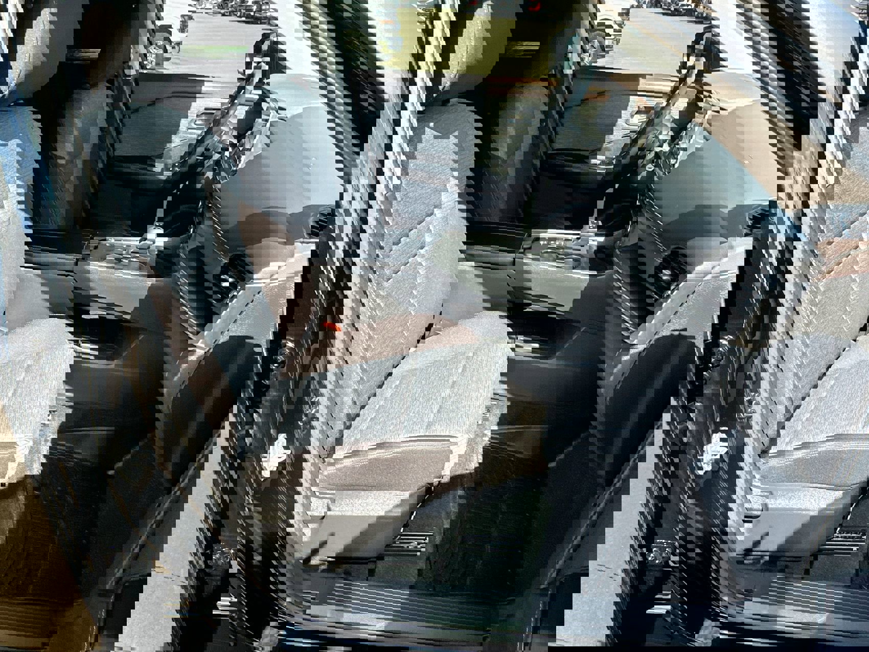 Used 2023 Nissan Rogue SV image 23