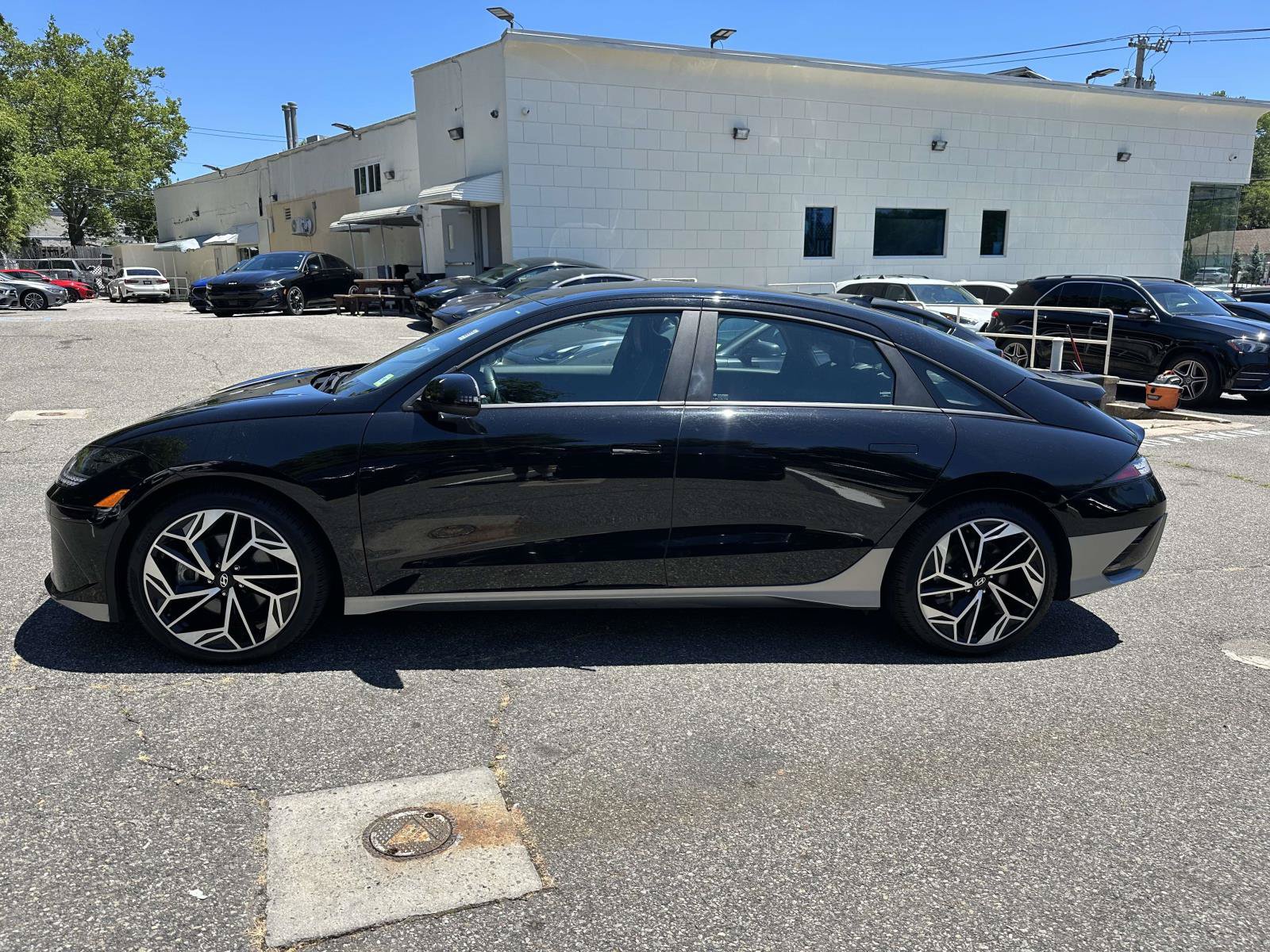 Used 2023 Hyundai Ioniq 6 SEL w/ Cargo Package AWD/4WD image 6
