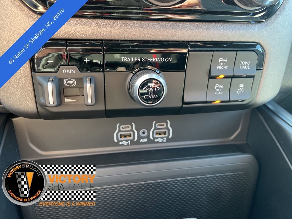 New 2026 RAM 1500 4x4 Crew Cab image 32
