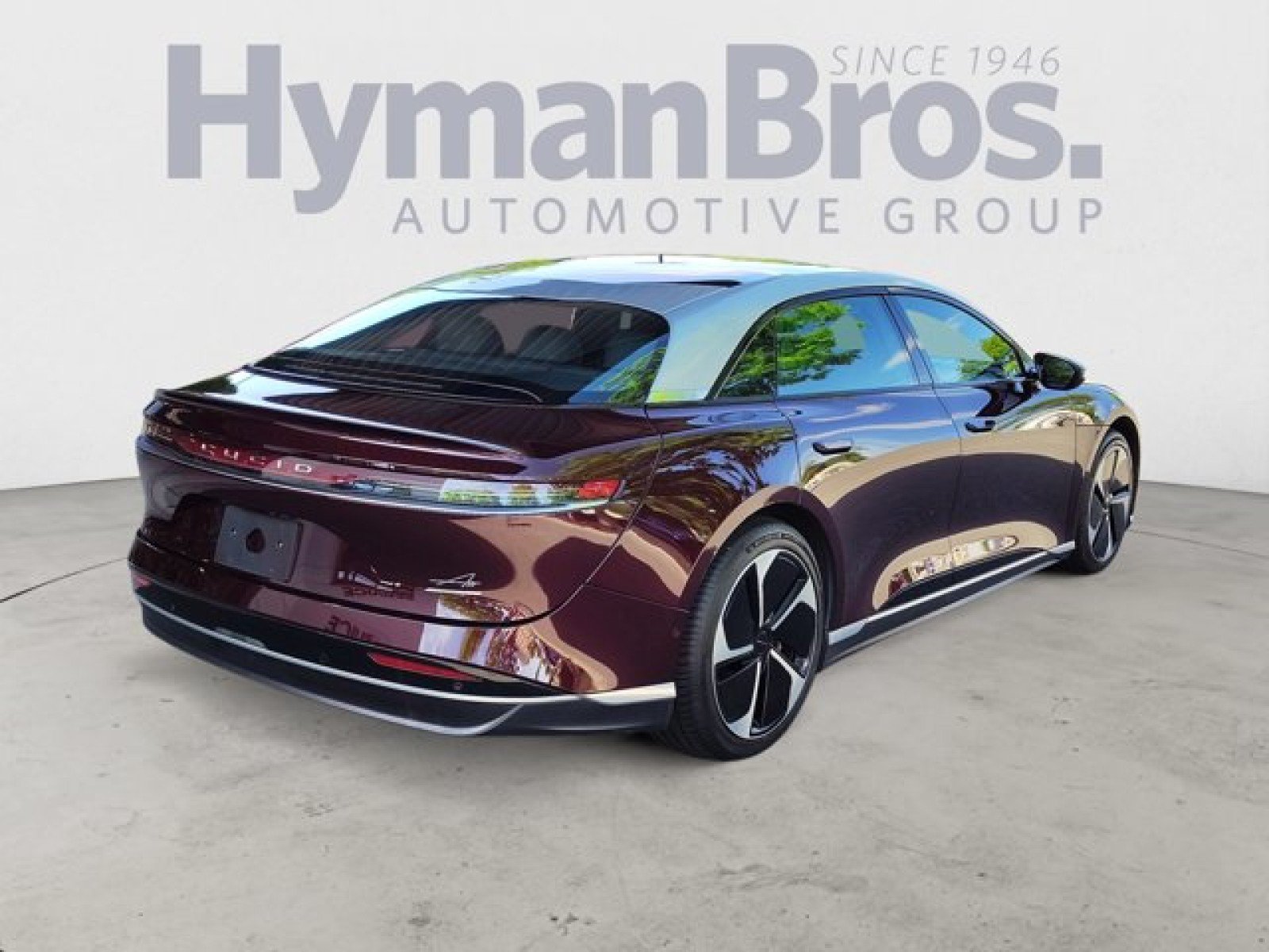 Used 2024 Lucid Air Touring AWD/4WD image 3