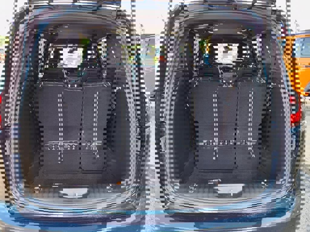 New 2025 Chrysler Pacifica Select image 20