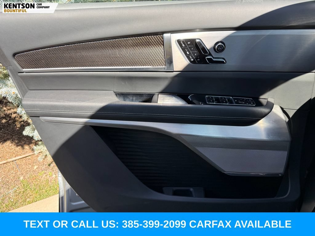 Used 2026 Cadillac Vistiq Sport w/ LPO, Floor Liner Package AWD/4WD image 18