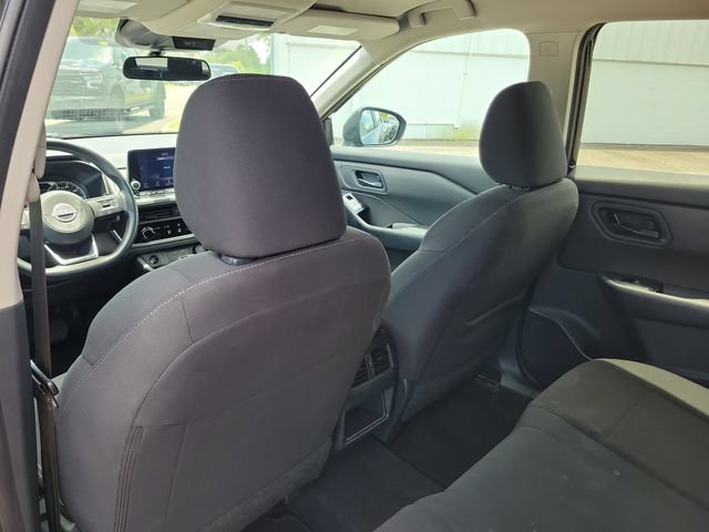 Used 2024 Nissan Rogue S FWD image 11