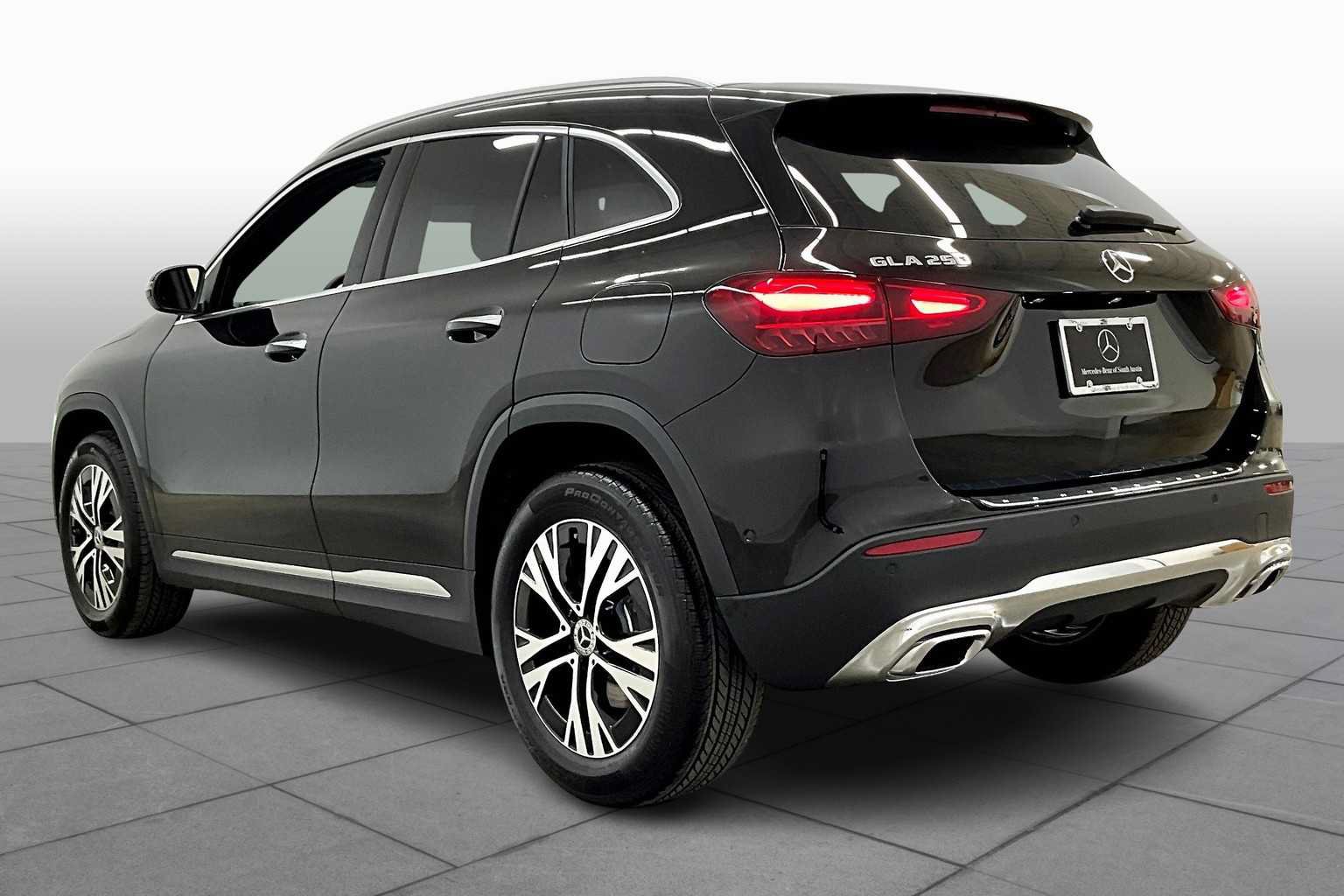 Certified 2026 Mercedes-Benz GLA 250 image 12