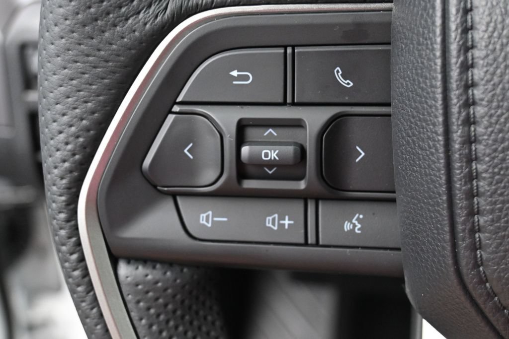 Used 2026 Toyota Tacoma SR5 AWD/4WD image 16