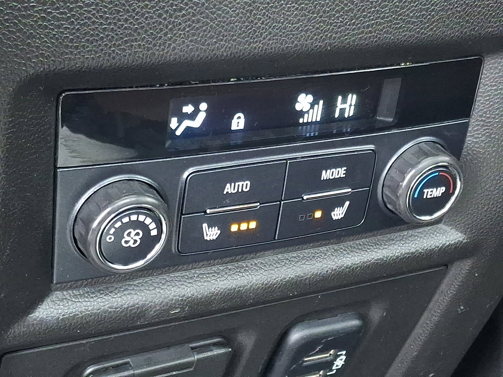 Used 2018 Chevrolet Traverse High Country image 12