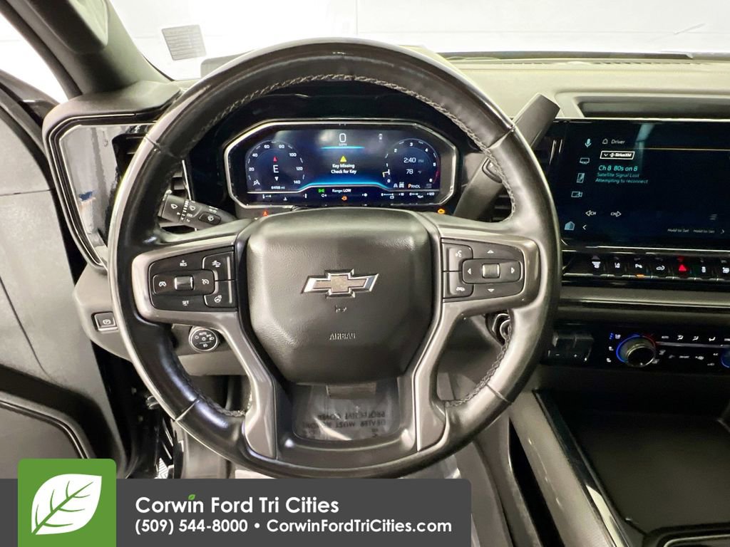 Used 2024 Chevrolet Silverado 2500 ZR2 w/ Technology Package image 8