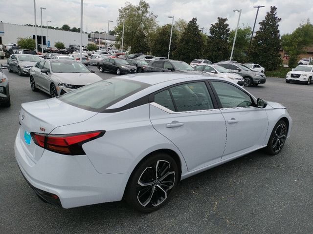 Used 2024 Nissan Altima 2.5 SR image 8