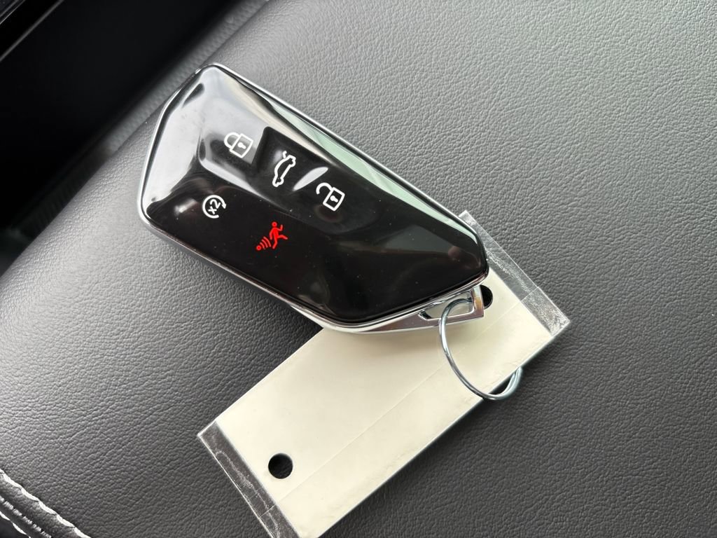 New 2026 Volkswagen Atlas SEL image 23