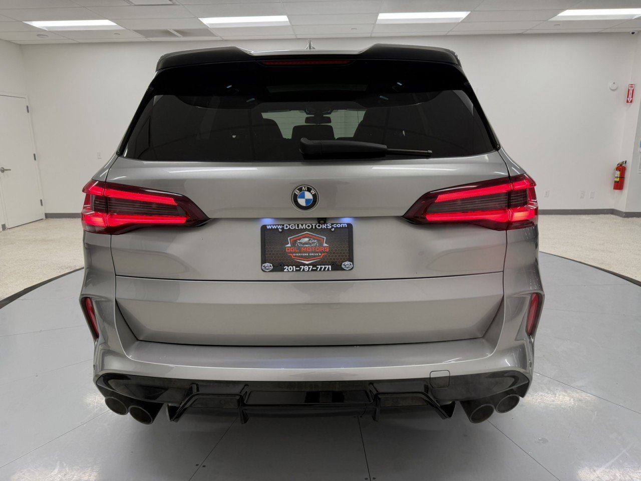 Used 2020 BMW X5 M Competition w/ Executive Package image 79