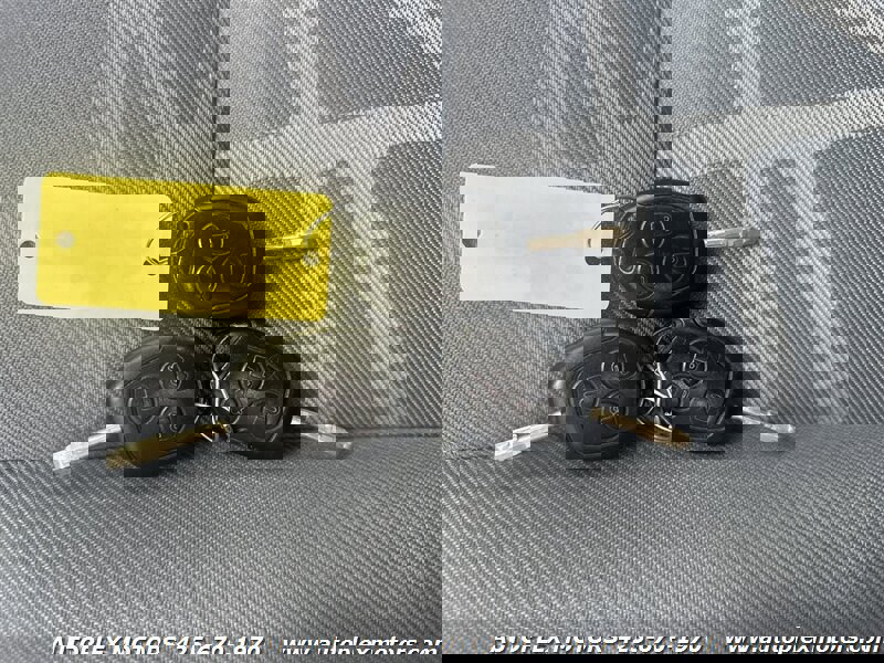 Used 2011 Ford Transit Connect XLT image 9