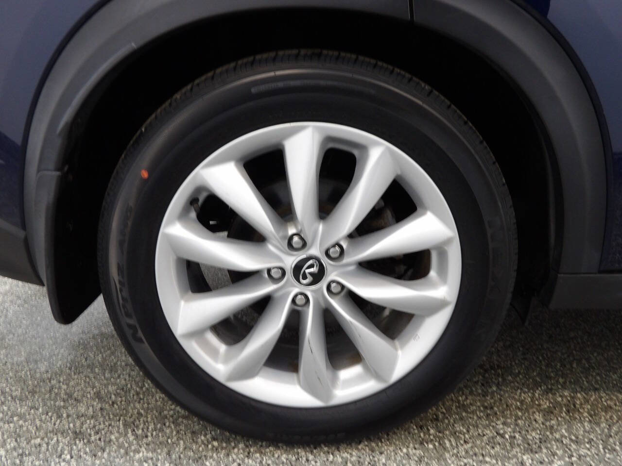Used 2019 INFINITI QX50 Essential w/ Premium Heat Package image 21