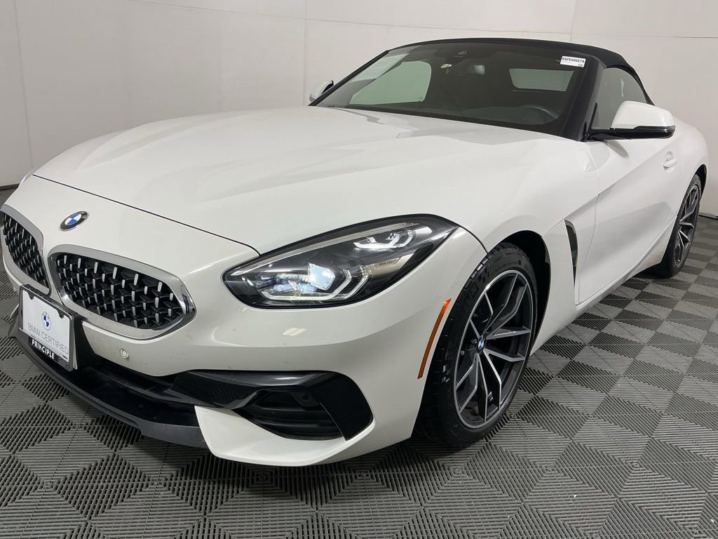 Certified 2022 BMW Z4 sDrive30i image 2