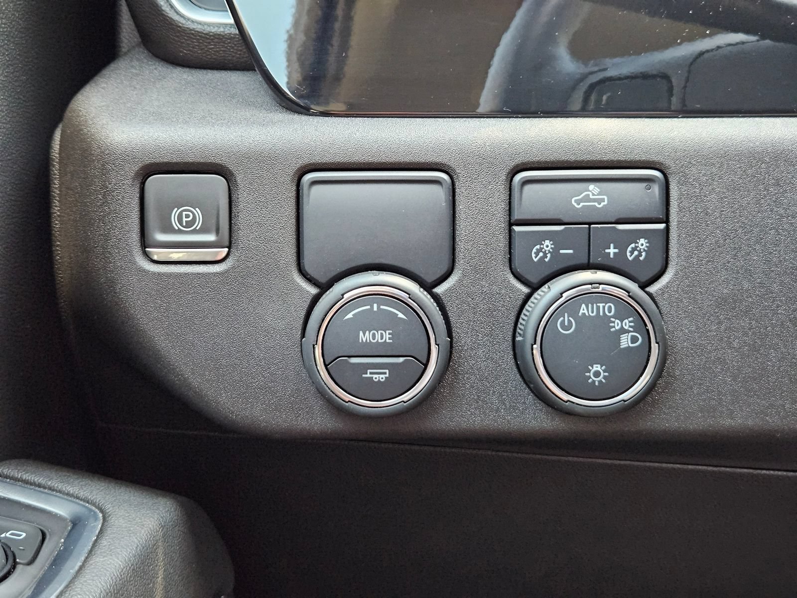 Used 2024 Chevrolet Silverado 1500 LT RWD image 24