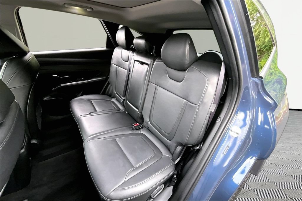 Used 2025 Hyundai Tucson Limited AWD/4WD image 19