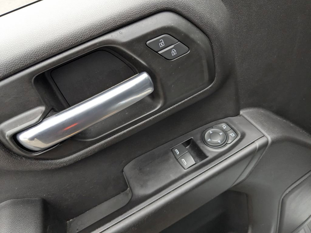 Used 2020 GMC Sierra 1500 4x4 Regular Cab w/ Sierra Value Package image 10