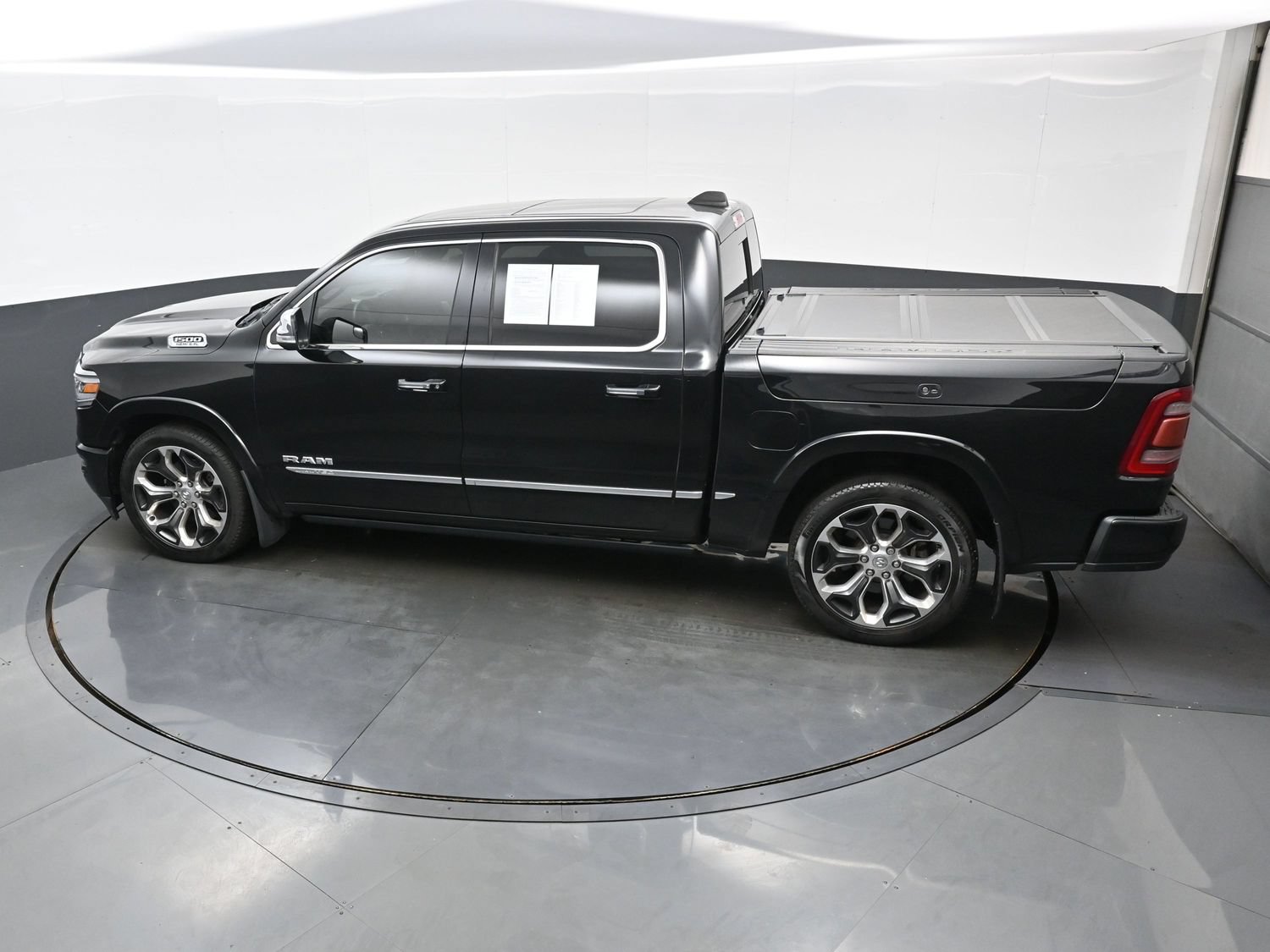 Used 2019 RAM 1500 Limited AWD/4WD image 39