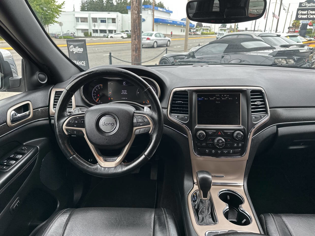 Used 2017 Jeep Grand Cherokee Limited w/ Luxury Group II image 25