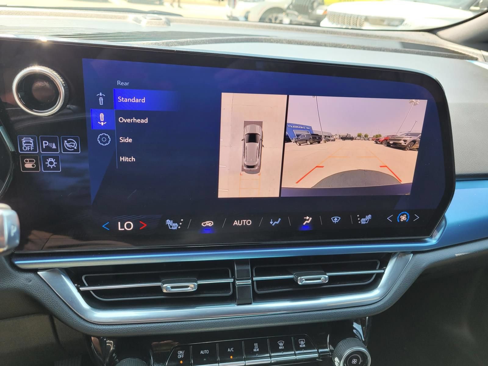 Used 2025 Chevrolet Equinox EV LT w/ Convenience Package FWD image 25