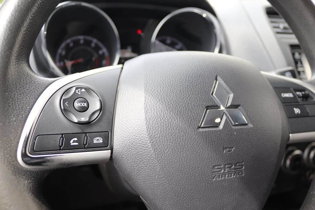 Used 2023 Mitsubishi Outlander Sport SE AWD/4WD image 17