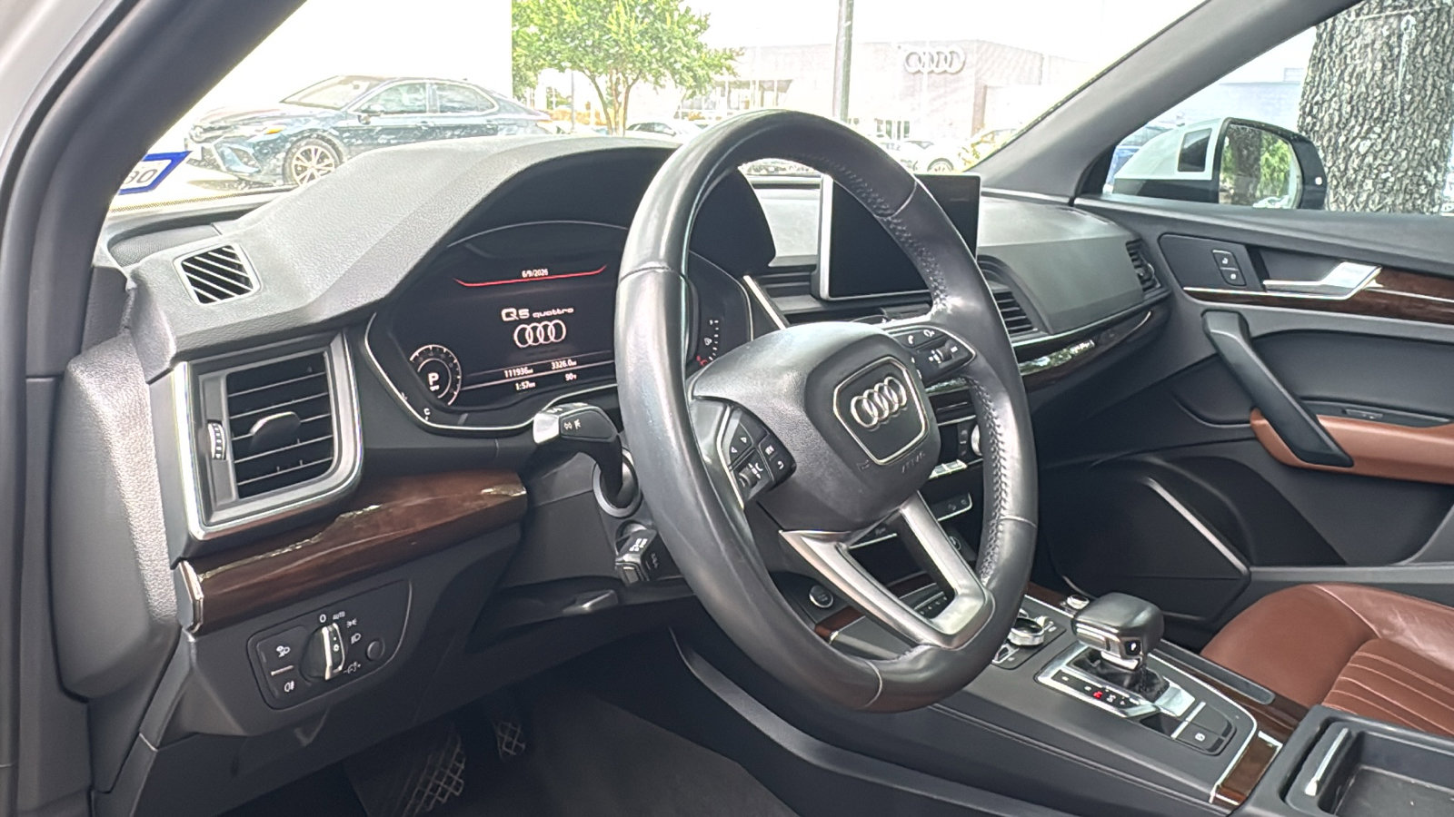 Used 2018 Audi Q5 2.0T Premium Plus w/ Premium Plus Package AWD/4WD image 12