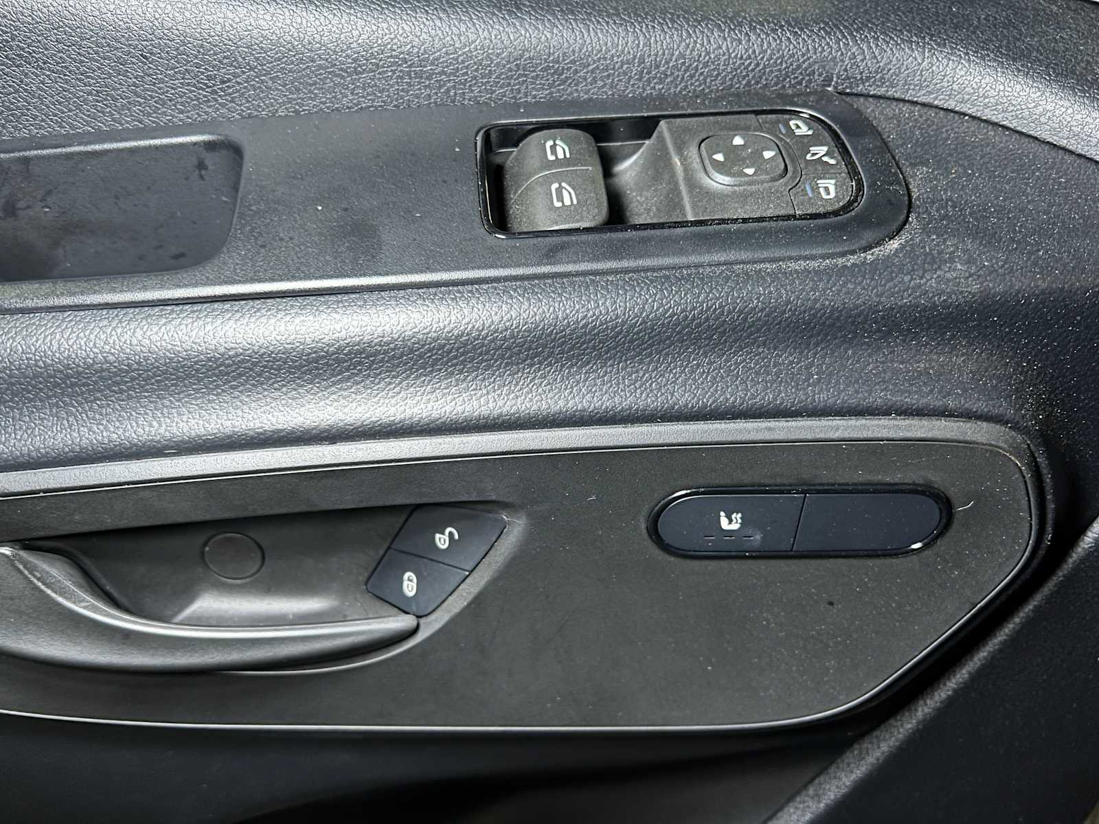 Used 2025 Mercedes-Benz Sprinter 2500 image 18