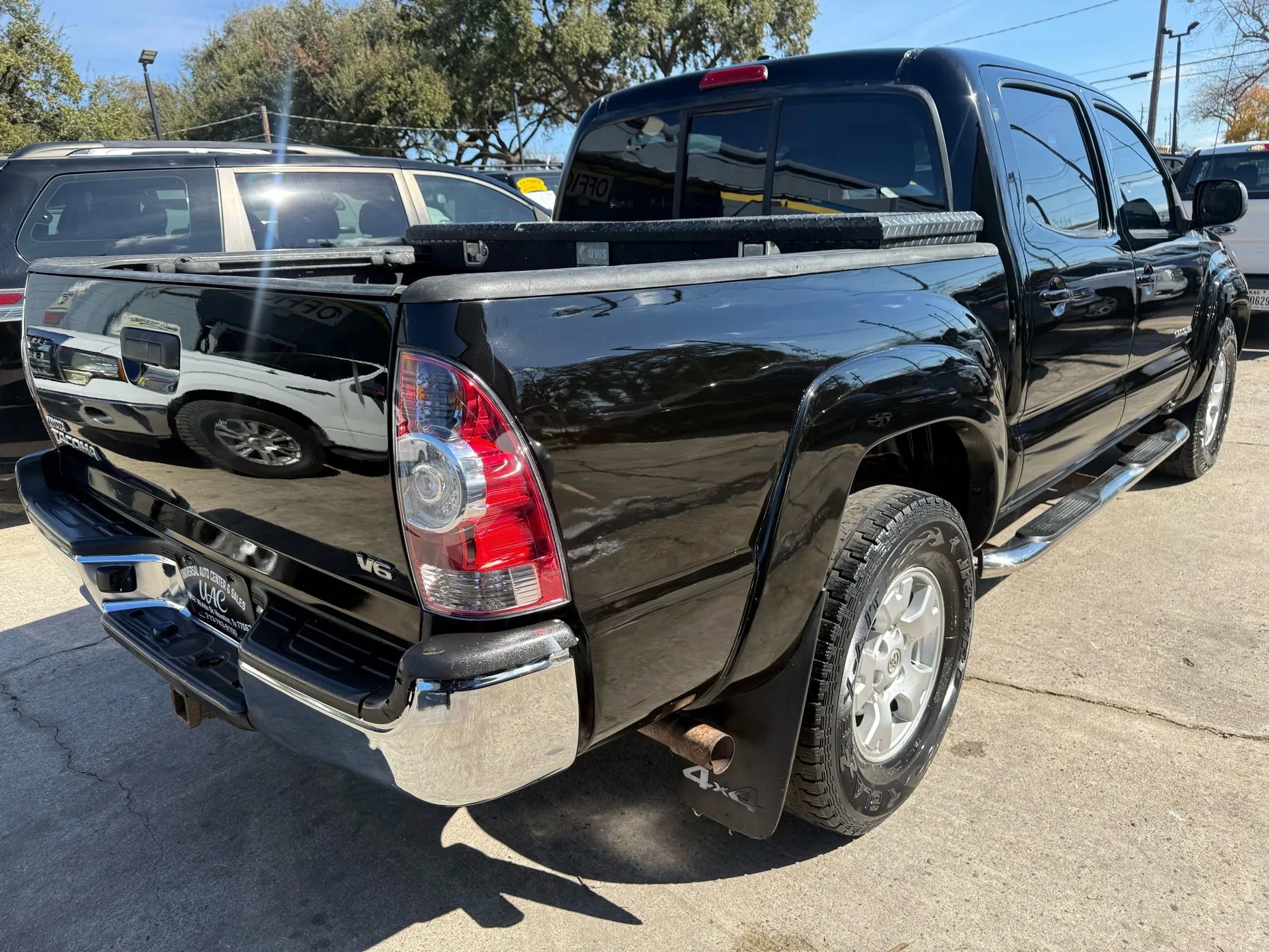 Used 2011 Toyota Tacoma 4x4 Double Cab w/ TRD Off-Road Pkg image 7