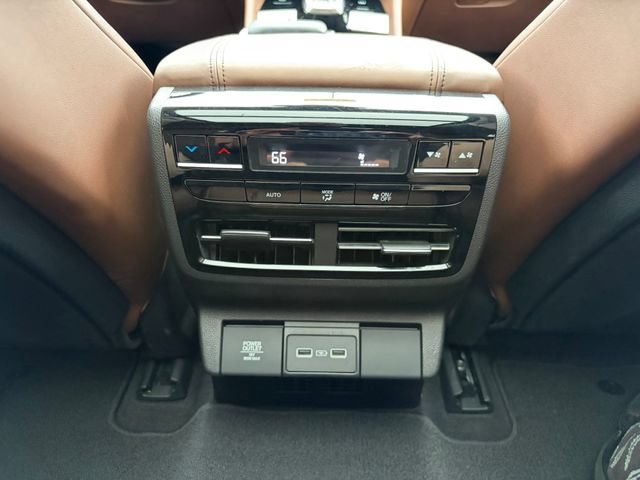 Used 2023 Acura MDX SH-AWD w/ Technology Package image 15