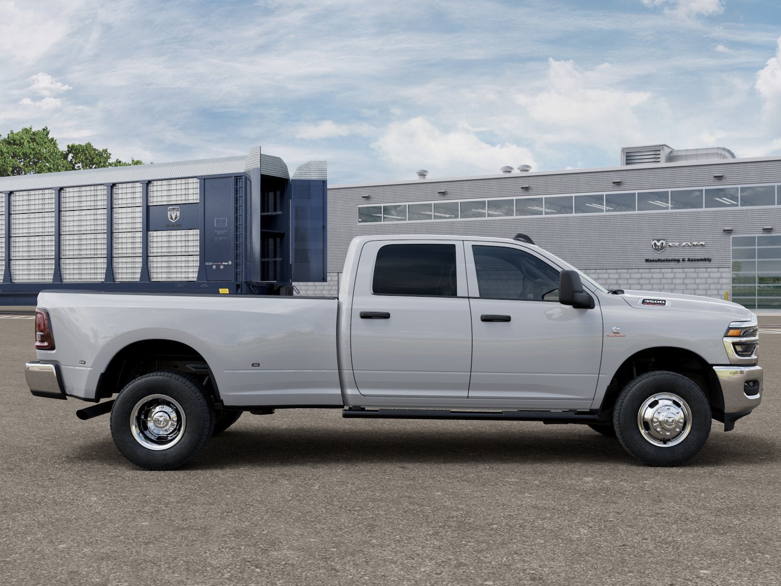 New 2026 RAM 3500 Tradesman AWD/4WD image 37