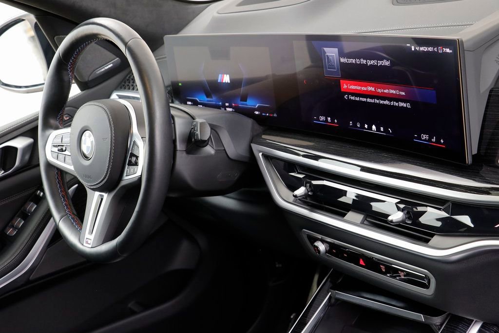 Certified 2025 BMW X7 M60i AWD/4WD image 22
