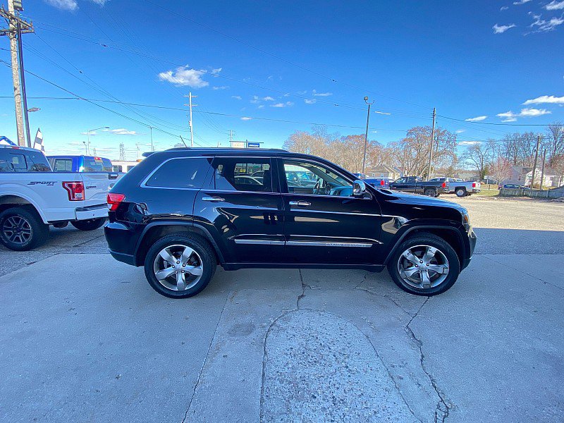 Used 2013 Jeep Grand Cherokee Overland image 4