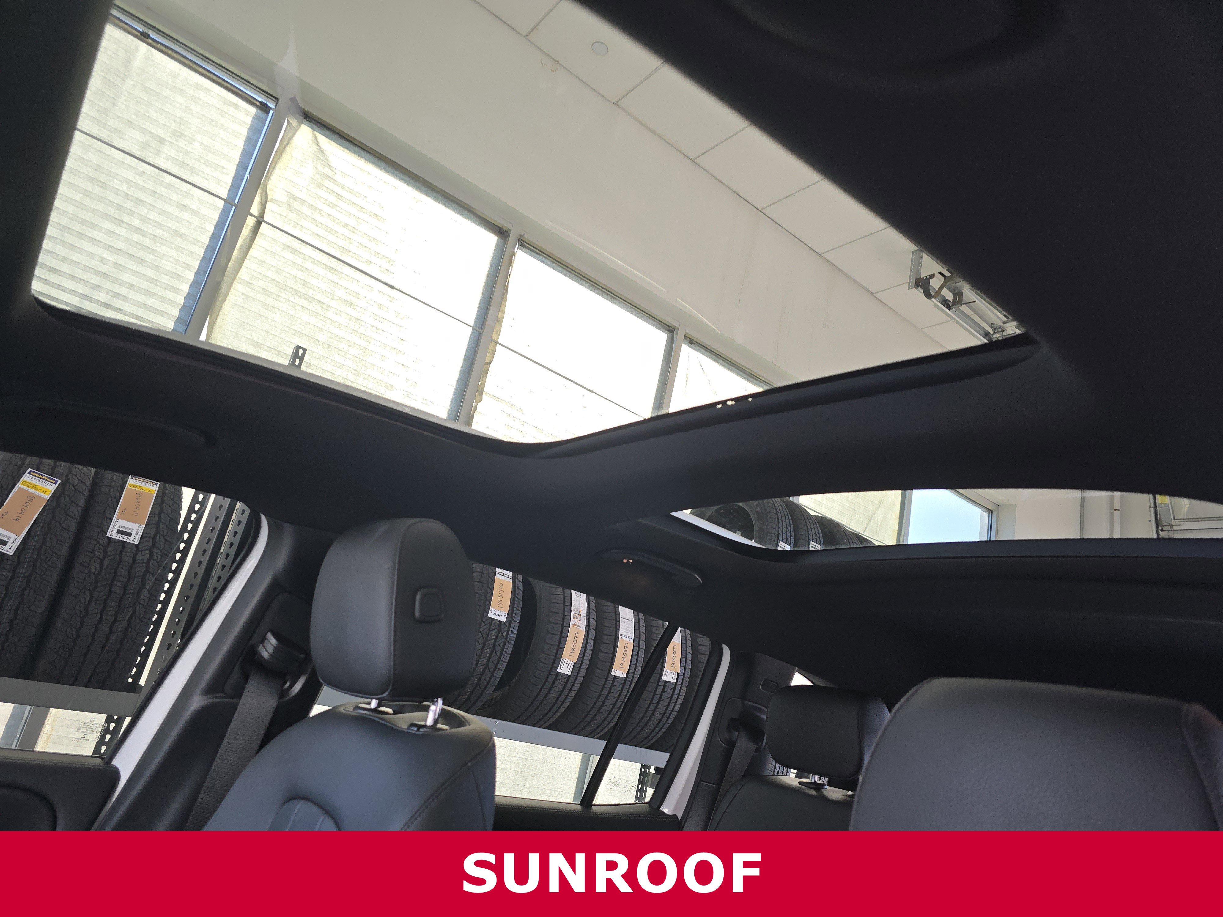 Used 2023 Mercedes-Benz GLB 250 4MATIC image 14