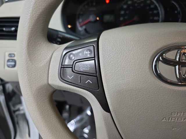 Used 2011 Toyota Sienna LE FWD image 17