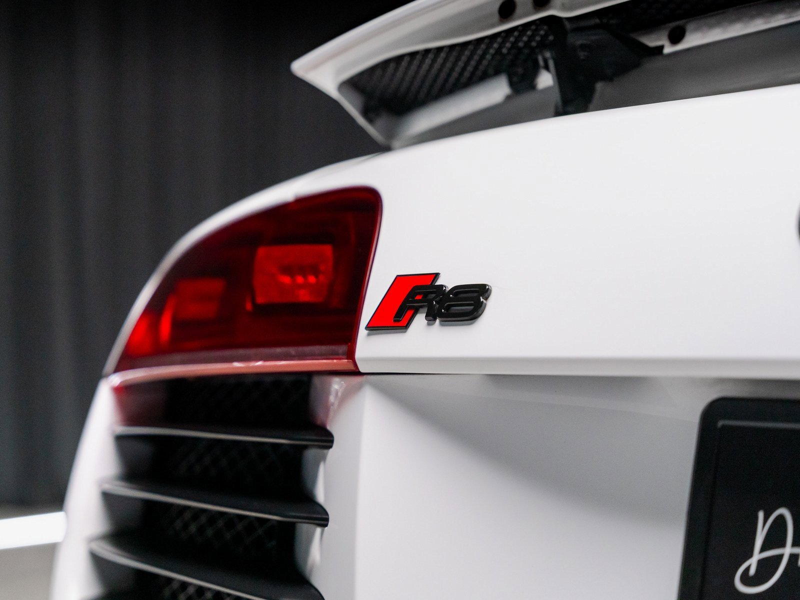 Used 2009 Audi R8 V8 image 40