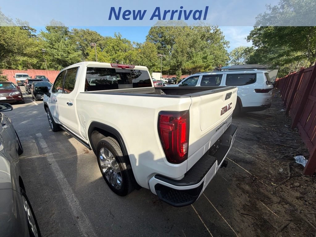 Used 2024 GMC Sierra 1500 Denali w/ Denali Reserve Package AWD/4WD image 9