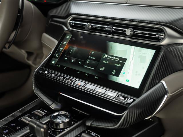 New 2026 Aston Martin Vanquish RWD image 31