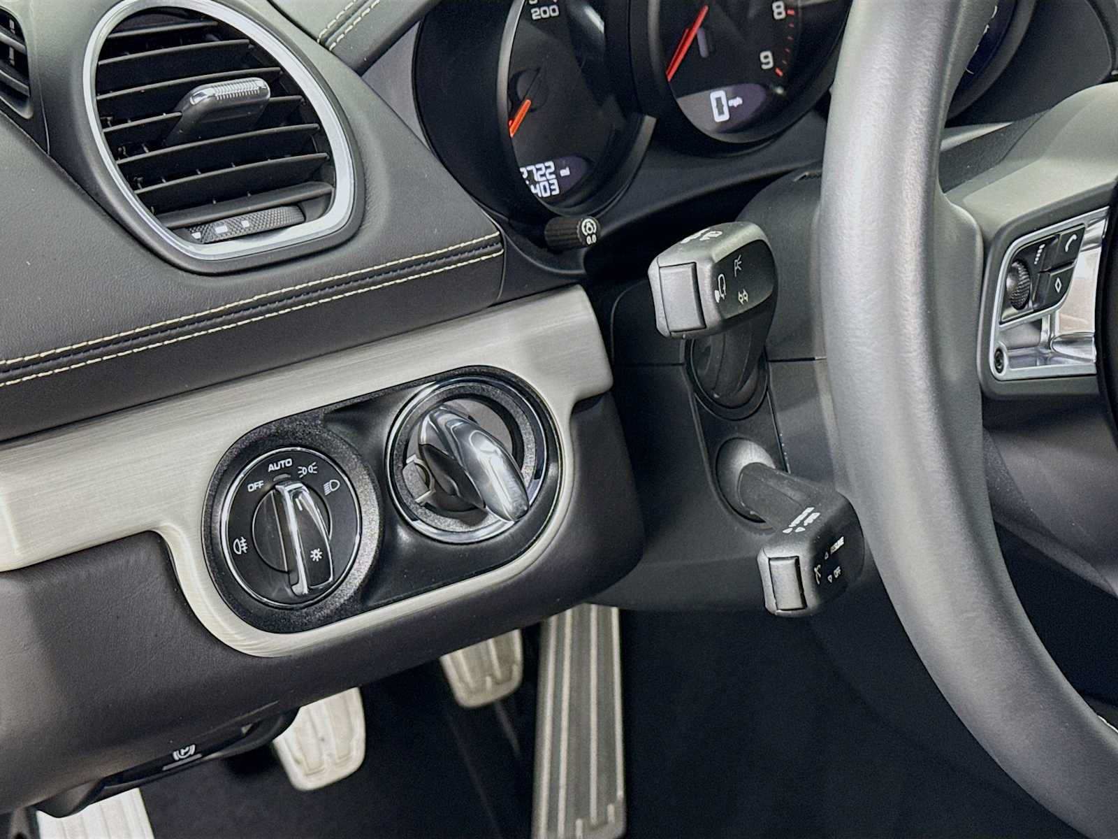Certified 2022 Porsche 718 Boxster RWD image 14