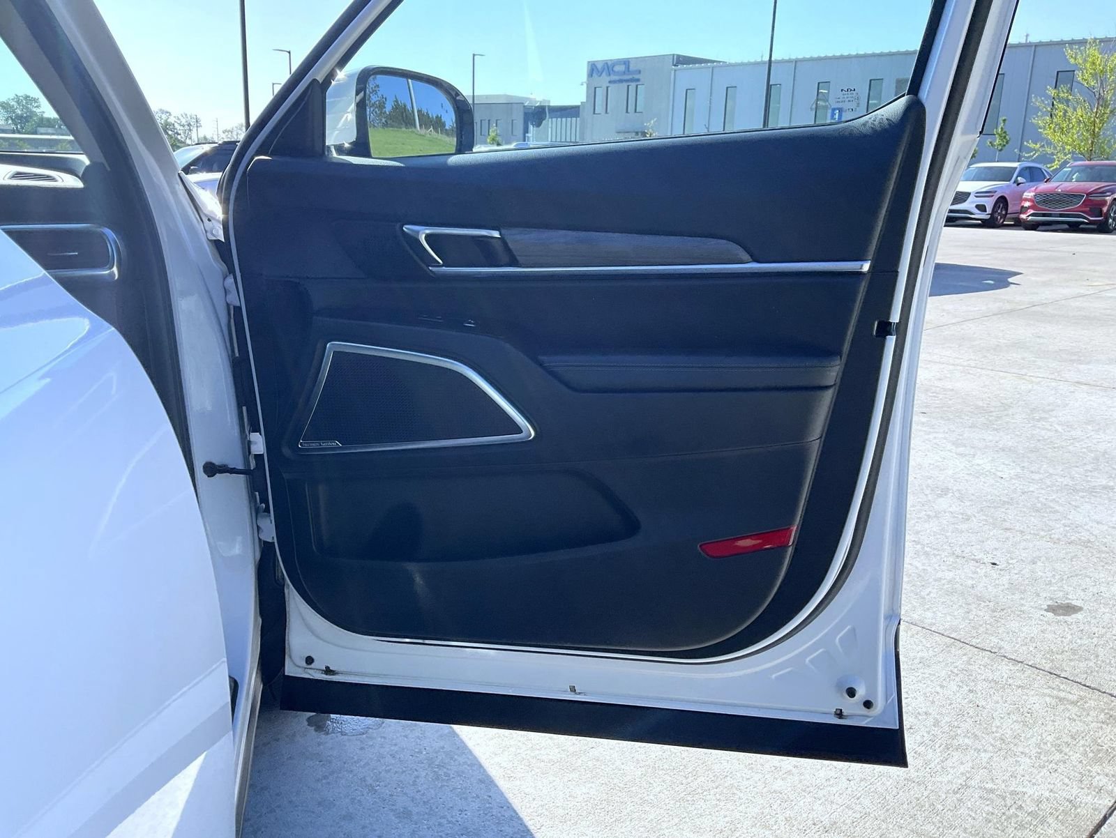 Used 2022 Kia Telluride SX w/ Towing Package AWD/4WD image 17