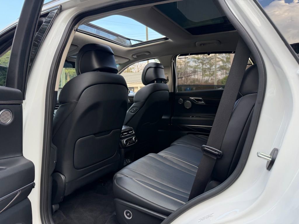 Used 2023 Genesis GV80 3.5T w/ Advanced Package image 28