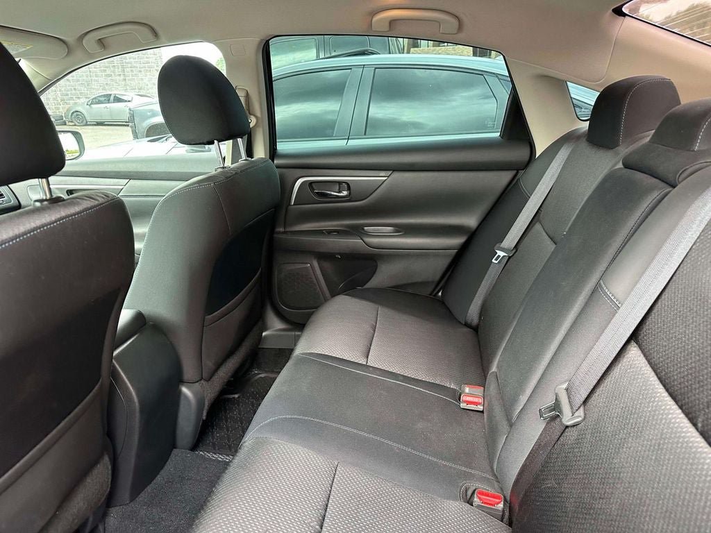 Used 2017 Nissan Altima 2.5 SR FWD image 10